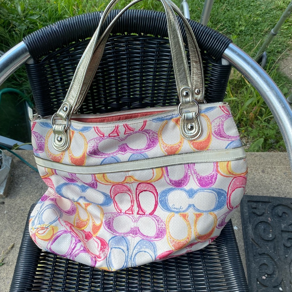 Gently used coach bag very good condition